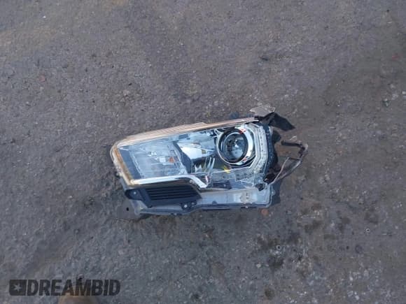 ✅ 2019 Toyota Tacoma SR5 • VIN: 3TMAZ5CN0KM111257 • Лот: 43465869. Опубликован ранее на IAAI с пробегом 50 971 миль. Бесплатный доступ к архиву аукционных продаж из США и подробный отчёт об истории автомобиля на DreamBid. Изображение 12.