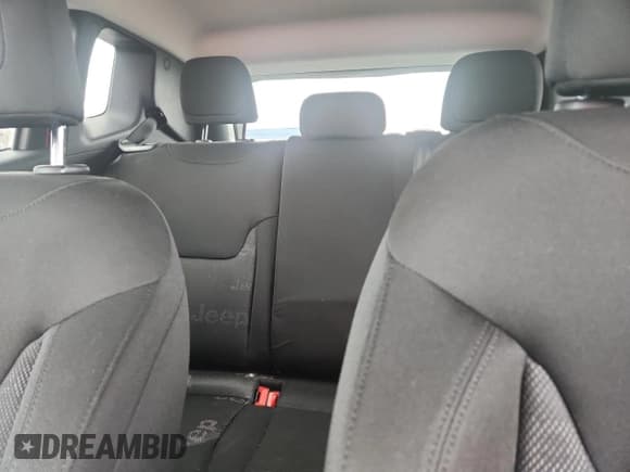 ✅ 2017 Jeep Renegade Latitude • VIN: ZACCJBBB7HPG41477 • Lot: 93121295. Wystawiony na Copart z przebiegiem 76 473 mil. Bezpłatny archiwum sprzedaży aukcyjnych z USA i szczegółowy raport historii pojazdu na DreamBid. Zdjęcie 10.