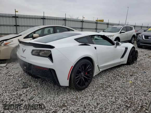2015 Chevrolet Corvette Z06 3LZ z VIN 1G1YU2D67F5604702, wystawiony jako Copart lot #85087794 z przebiegiem 46 386 mil mil oraz Szkoda całkowita • Salvage title. Historia ofert i sprzedaży dostępna na DreamBid. Obrazek 3.
