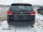 ✅ 2015 Kia Rondo EX • VIN: KNAHU8A3XF7080967 • Lot: 51793045. Wystawiony na Copart z przebiegiem 249 814 mil. Bezpłatny archiwum sprzedaży aukcyjnych z USA i szczegółowy raport historii pojazdu na DreamBid. Zdjęcie 6.