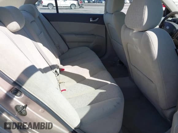 ✅ 2007 Hyundai Sonata GLS • VIN: 5NPET46C07H234920 • Lot: 43346248. Wystawiony na IAAI z przebiegiem 141 147 mil. Bezpłatny archiwum sprzedaży aukcyjnych z USA i szczegółowy raport historii pojazdu na DreamBid. Zdjęcie 8.