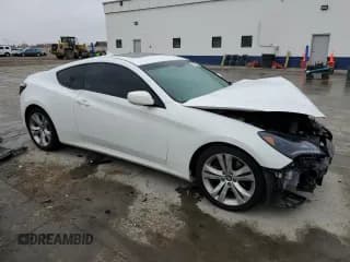 ✅ 2011 Hyundai Genesis Coupe Premium • VIN: KMHHT6KDXBU054779 • Lot: 46521405. Wystawiony na Copart z przebiegiem Nie podano. Bezpłatny archiwum sprzedaży aukcyjnych z USA i szczegółowy raport historii pojazdu na DreamBid. Zdjęcie 4.