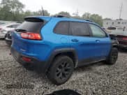 ✅ 2017 Jeep Cherokee Trailhawk • VIN: 1C4PJMBS4HW601454 • Lot: 58015315. Wystawiony na Copart z przebiegiem 96 795 mil. Bezpłatny archiwum sprzedaży aukcyjnych z USA i szczegółowy raport historii pojazdu na DreamBid. Zdjęcie 3.