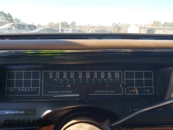 ✅ 1994 Buick LeSabre Custom • VIN: 1G4HP52L6RH509538 • Лот: 40939404. Опубликован ранее на IAAI с пробегом 133 233 миль. Бесплатный доступ к архиву аукционных продаж из США и подробный отчёт об истории автомобиля на DreamBid. Изображение 7.