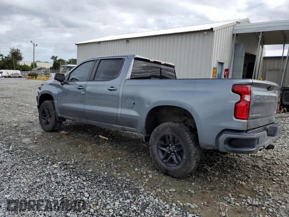 ✅ 2021 Chevrolet Silverado 1500 RST • VIN: 3GCUYEETXMG218619 • Лот: 85091355. Опубликован ранее на Copart с пробегом 163 439 миль. Бесплатный доступ к архиву аукционных продаж из США и подробный отчёт об истории автомобиля на DreamBid. Изображение 2.