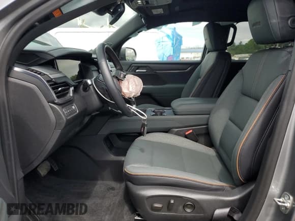 ✅ 2025 GMC Acadia AWD AT4 • VIN: 1GKENPRS2SJ176327 • Lot: 70715645. Listed on Copart with 5,714 mi. Free auction sales archive from the USA and detailed vehicle history report at DreamBid. Image 7.