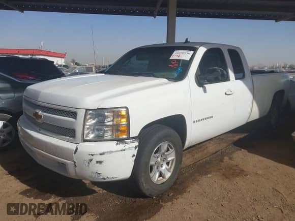 2008 Chevrolet Silverado 1500 Work Truck with VIN 1GCEC19J68E169856, listed as a IAAI auction lot 41690536 with 470,332 mi miles and . Bid and sale history available at DreamBid. Image 2.