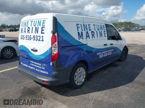 ✅ 2017 Ford Transit Connect XL • VIN: NM0LS7E7XH1335162 • Lot: 43399801. Wystawiony na IAAI z przebiegiem 159 583 mil. Bezpłatny archiwum sprzedaży aukcyjnych z USA i szczegółowy raport historii pojazdu na DreamBid. Zdjęcie 4.
