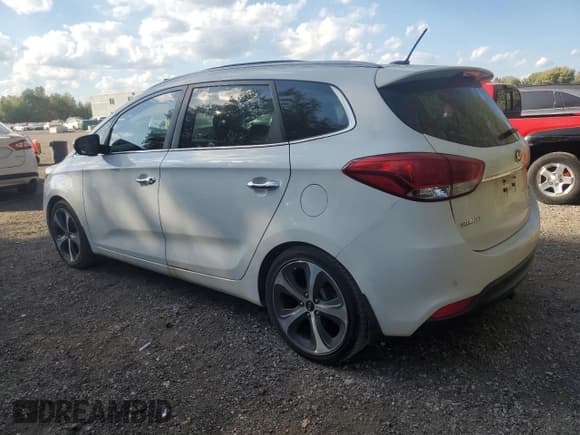 ✅ 2014 Kia Rondo EX • VIN: KNAHU8A39E7029667 • Lot: 85191135. Wystawiony na Copart z przebiegiem 271 151 mil. Bezpłatny archiwum sprzedaży aukcyjnych z USA i szczegółowy raport historii pojazdu na DreamBid. Zdjęcie 2.