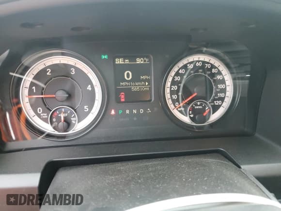 ✅ 2018 Ram 3500 Tradesman • VIN: 3C63RRGL1JG428963 • Lot: 64066535. Wystawiony na Copart z przebiegiem 58 510 mil. Bezpłatny archiwum sprzedaży aukcyjnych z USA i szczegółowy raport historii pojazdu na DreamBid. Zdjęcie 9.