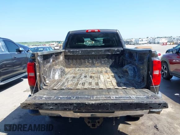✅ 2015 Chevrolet Silverado 2500HD LT • VIN: 1GC1KVE8XFF117049 • Lot: 42800240. Listed on IAAI with 375,598 mi. Free auction sales archive from the USA and detailed vehicle history report at DreamBid. Image 12.