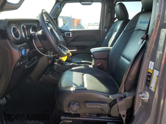 ✅ 2022 Jeep Wrangler Unlimited Rubicon • VIN: 1C4JJXR68NW121395 • Лот: 81856295. Опубликован ранее на Copart с пробегом 18 118 миль. Бесплатный доступ к архиву аукционных продаж из США и подробный отчёт об истории автомобиля на DreamBid. Изображение 7.