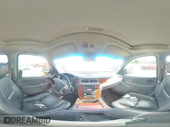 ✅ 2013 Chevrolet Tahoe LTZ • VIN: 1GNSKCE07DR159698 • Lot: 81648765. Wystawiony na Copart z przebiegiem 279 153 mil. Bezpłatny archiwum sprzedaży aukcyjnych z USA i szczegółowy raport historii pojazdu na DreamBid. Zdjęcie 14.