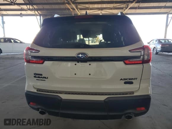 ✅ 2024 Subaru Ascent Onyx • VIN: 4S4WMAHDXR3464318 • Lot: 42345255. Listed on Copart with 7,635 mi. Free auction sales archive from the USA and detailed vehicle history report at DreamBid. Image 6.