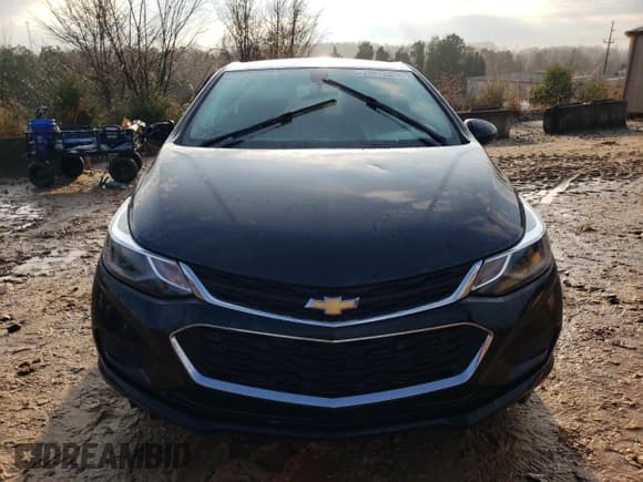 ✅ 2018 Chevrolet Cruze LT • VIN: 3G1BE6SM9JS649490 • Lot: 70677352. Listed on Copart with 56,923 mi. Free auction sales archive from the USA and detailed vehicle history report at DreamBid. Image 5.
