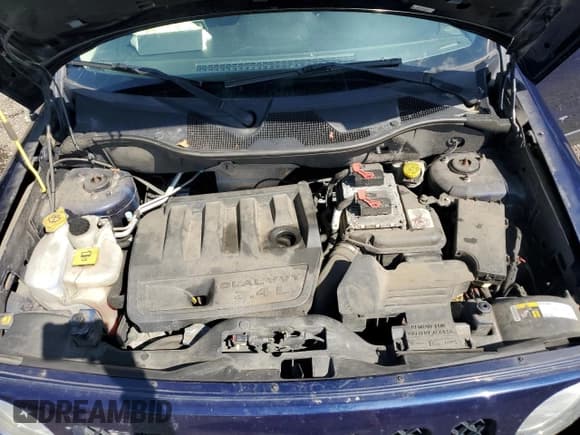 ✅ 2015 Jeep Patriot Latitude • VIN: 1C4NJRFBXFD125752 • Lot: 54801835. Listed on Copart with 160,985 mi. Free auction sales archive from the USA and detailed vehicle history report at DreamBid. Image 12.