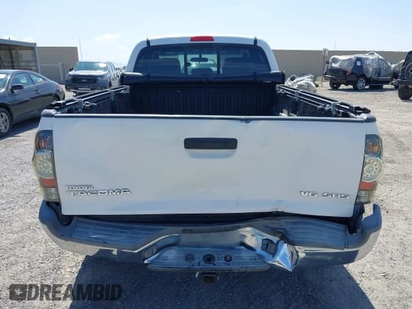 ✅ 2006 Toyota Tacoma • VIN: 3TMMU52N86M003228 • Lot: 42548963. Wystawiony na IAAI z przebiegiem 165 176 mil. Bezpłatny archiwum sprzedaży aukcyjnych z USA i szczegółowy raport historii pojazdu na DreamBid. Zdjęcie 16.