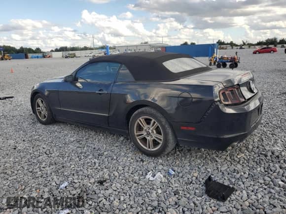 2014 Ford Mustang V6 с VIN 1ZVBP8EM4E5302090, выставлен на аукционе Copart как лот 87408335 с пробегом 127 816 миль миль и Списание • Salvage title. История ставок и продаж доступна на DreamBid. Изображение 2.