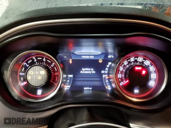 ✅ 2021 Dodge Challenger R/T Scat Pack • VIN: 2C3CDZFJ0MH583617 • Lot: 82953043. Wystawiony na Copart z przebiegiem 24 673 mil. Bezpłatny archiwum sprzedaży aukcyjnych z USA i szczegółowy raport historii pojazdu na DreamBid. Zdjęcie 9.