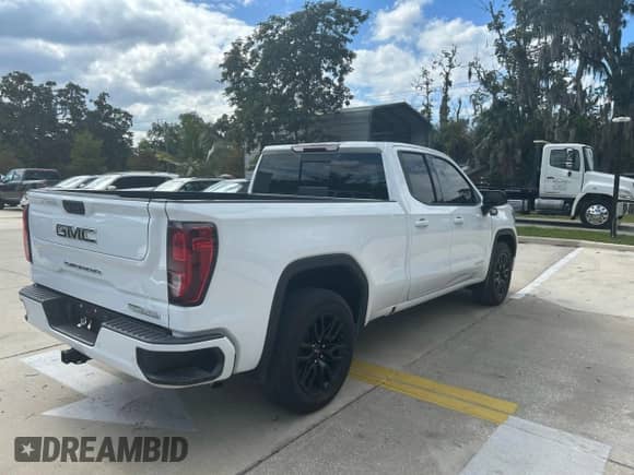 ✅ 2021 GMC Sierra 1500 • VIN: 1GTR8CET4MZ292743 • Lot: 91685585. Listed on Copart with 83,841 mi. Free auction sales archive from the USA and detailed vehicle history report at DreamBid. Image 4.