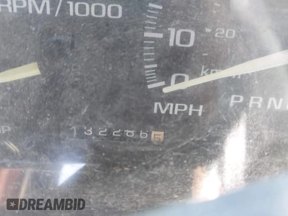 ✅ 1999 Chevrolet Silverado 2500 • VIN: 1GCGC24R8XR707587 • Лот: 43312643. Опубликован ранее на IAAI с пробегом 132 286 миль. Бесплатный доступ к архиву аукционных продаж из США и подробный отчёт об истории автомобиля на DreamBid. Изображение 15.