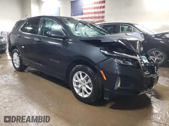 ✅ 2022 Chevrolet Equinox LT • VIN: 2GNAXKEV7N6136194 • Lot: 50752925. Listed on Copart with 46,749 mi. Free auction sales archive from the USA and detailed vehicle history report at DreamBid. Image 4.