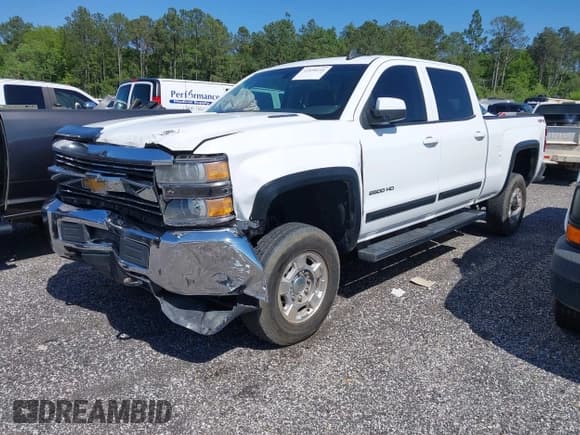 ✅ 2015 Chevrolet Silverado 2500HD LT • VIN: 1GC1KVE84FF567876 • Lot: 41898166. Listed on IAAI with 110,280 mi. Free auction sales archive from the USA and detailed vehicle history report at DreamBid. Image 2.