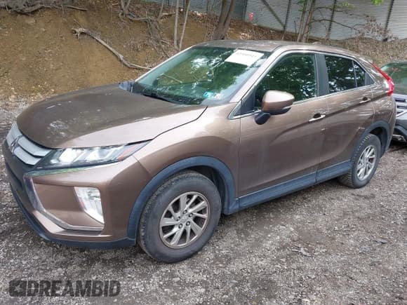 ✅ 2018 Mitsubishi Eclipse Cross ES • VIN: JA4AT3AA9JZ039973 • Lot: 42350915. Listed on IAAI with 136,369 mi. Free auction sales archive from the USA and detailed vehicle history report at DreamBid. Image 2.