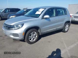 ✅ 2013 Volkswagen Tiguan S • VIN: WVGAV3AX6DW578072 • Lot: 43329596. Wystawiony na IAAI z przebiegiem 96 189 mil. Bezpłatny archiwum sprzedaży aukcyjnych z USA i szczegółowy raport historii pojazdu na DreamBid. Zdjęcie 2.