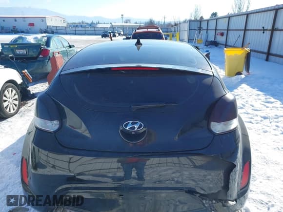✅ 2017 Hyundai Veloster • VIN: KMHTC6AD6HU323512 • Lot: 41572208. Wystawiony na IAAI z przebiegiem 92 086 mil. Bezpłatny archiwum sprzedaży aukcyjnych z USA i szczegółowy raport historii pojazdu na DreamBid. Zdjęcie 16.