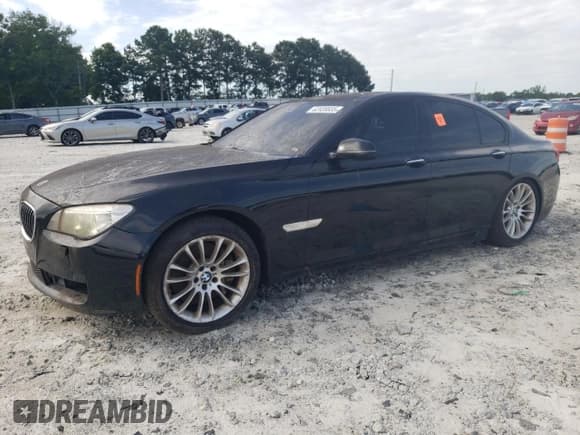 ✅ 2013 BMW 7 Series 750i • VIN: WBAYA8C58DC996414 • Lot: 62928835. Listed on Copart with 174,807 mi. Free auction sales archive from the USA and detailed vehicle history report at DreamBid. Image 1.