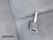 ✅ 2017 Nissan Versa S • VIN: 3N1CN7AP6HL848274 • Лот: 42852358. Опубликован ранее на IAAI с пробегом 102 583 миль. Бесплатный доступ к архиву аукционных продаж из США и подробный отчёт об истории автомобиля на DreamBid. Изображение 11.