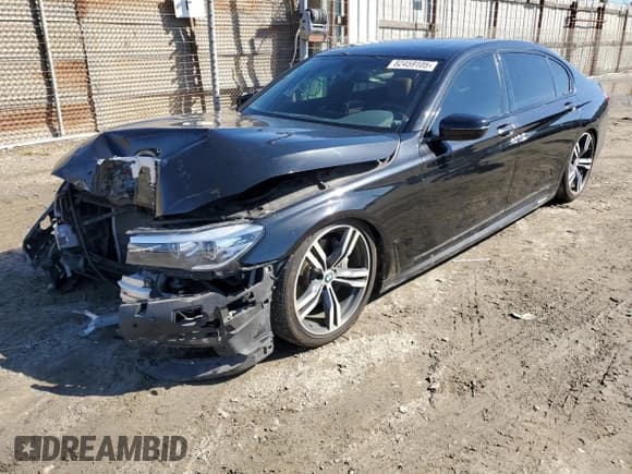 ✅ 2017 BMW 7 Series 740i • VIN: WBA7E2C55HG740436 • Lot: 82459105. Listed on Copart with 68,746 mi. Free auction sales archive from the USA and detailed vehicle history report at DreamBid. Image 1.
