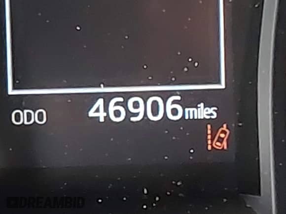 2022 Toyota Camry SE z VIN 4T1G11AK2NU651062, wystawiony jako IAAI lot #42473429 z przebiegiem 46 906 mil mil oraz . Historia ofert i sprzedaży dostępna na DreamBid. Obrazek 16.