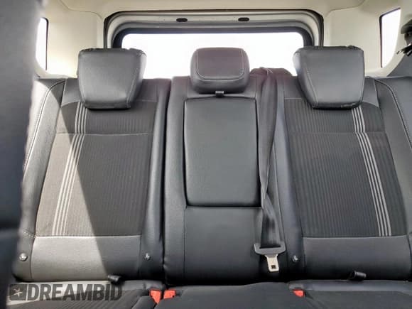 ✅ 2021 Ford EcoSport SES • VIN: MAJ6S3JL6MC455038 • Lot: 50535625. Wystawiony na Copart z przebiegiem 26 566 mil. Bezpłatny archiwum sprzedaży aukcyjnych z USA i szczegółowy raport historii pojazdu na DreamBid. Zdjęcie 10.