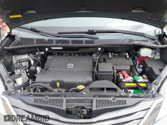 ✅ 2014 Toyota Sienna XLE • VIN: 5TDYK3DCXES436166 • Lot: 43661250. Listed on IAAI with 119,504 mi. Free auction sales archive from the USA and detailed vehicle history report at DreamBid. Image 10.