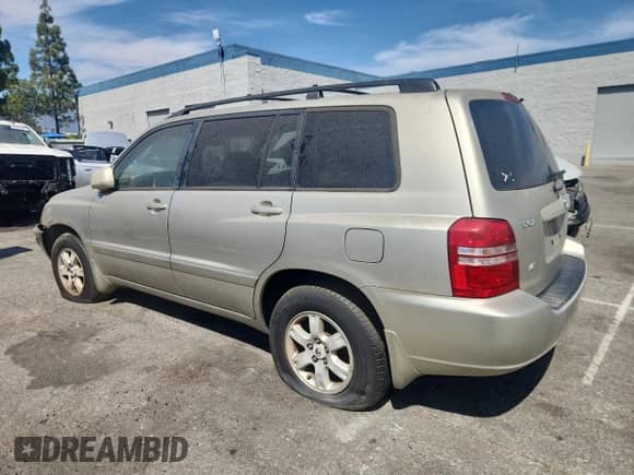 2001 Toyota Highlander с VIN JTEGF21A310007070, выставлен на аукционе Copart как лот 69781195 с пробегом 188 074 миль миль и На запчасти • Non repairable. История ставок и продаж доступна на DreamBid. Изображение 2.