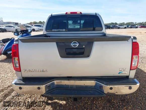 ✅ 2018 Nissan Frontier Desert Runner • VIN: 1N6DD0ER0JN732126 • Lot: 43485055. Listed on IAAI with 86,056 mi. Free auction sales archive from the USA and detailed vehicle history report at DreamBid. Image 16.
