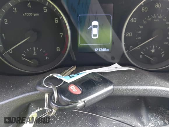 ✅ 2018 Hyundai Elantra Limited • VIN: 5NPD84LF2JH359100 • Лот: 43314840. Опубликован ранее на IAAI с пробегом 121 348 миль. Бесплатный доступ к архиву аукционных продаж из США и подробный отчёт об истории автомобиля на DreamBid. Изображение 11.