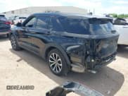 ✅ 2022 Ford Explorer ST-Line • VIN: 1FMSK7KH7NGB05501 • Lot: 41989567. Wystawiony na IAAI z przebiegiem 58 895 mil. Bezpłatny archiwum sprzedaży aukcyjnych z USA i szczegółowy raport historii pojazdu na DreamBid. Zdjęcie 3.