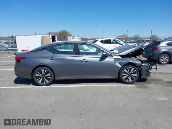 ✅ 2020 Nissan Altima SV • VIN: 1N4BL4DV4LC167077 • Lot: 41863717. Listed on IAAI with 107,391 mi. Free auction sales archive from the USA and detailed vehicle history report at DreamBid. Image 14.