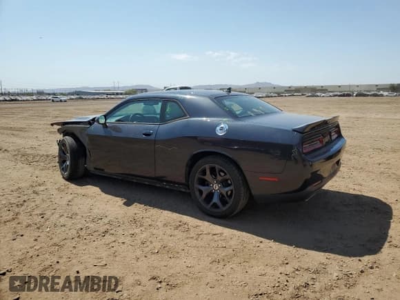 ✅ 2018 Dodge Challenger SXT Plus • VIN: 2C3CDZAG3JH258841 • Lot: 61725023. Wystawiony na Copart z przebiegiem 40 405 mil. Bezpłatny archiwum sprzedaży aukcyjnych z USA i szczegółowy raport historii pojazdu na DreamBid. Zdjęcie 2.