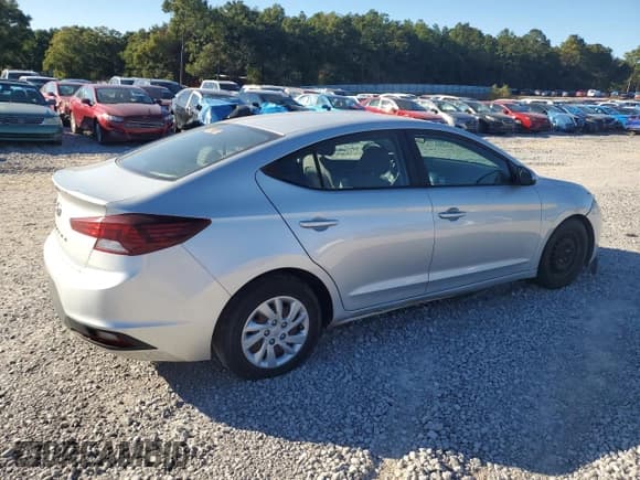 ✅ 2019 Hyundai Elantra SE • VIN: 5NPD74LFXKH474578 • Lot: 91232795. Listed on Copart with 162,326 mi. Free auction sales archive from the USA and detailed vehicle history report at DreamBid. Image 3.