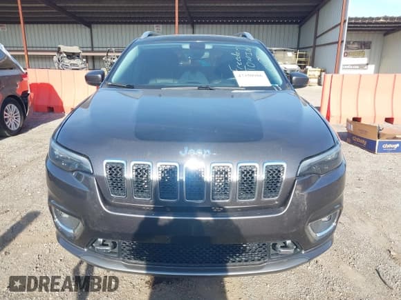 ✅ 2019 Jeep Cherokee Overland • VIN: 1C4PJMJN1KD123900 • Лот: 43350986. Опубликован ранее на IAAI с пробегом 105 541 миль. Бесплатный доступ к архиву аукционных продаж из США и подробный отчёт об истории автомобиля на DreamBid. Изображение 12.