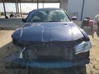 ✅ 2015 Chrysler 300 Limited • VIN: 2C3CCAAG5FH796517 • Лот: 85728155. Опубликован ранее на Copart с пробегом 58 861 миль. Бесплатный доступ к архиву аукционных продаж из США и подробный отчёт об истории автомобиля на DreamBid. Изображение 5.