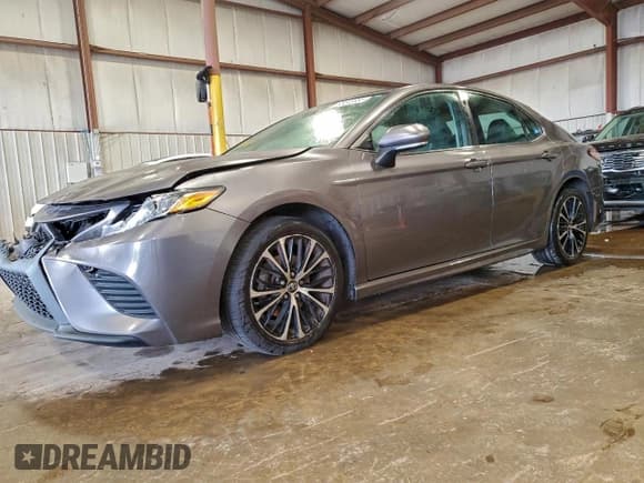 ✅ 2019 Toyota Camry SE • VIN: 4T1B11HK8KU182085 • Лот: 95648985. Опубликован ранее на Copart с пробегом Не указан. Бесплатный доступ к архиву аукционных продаж из США и подробный отчёт об истории автомобиля на DreamBid. Изображение 1.