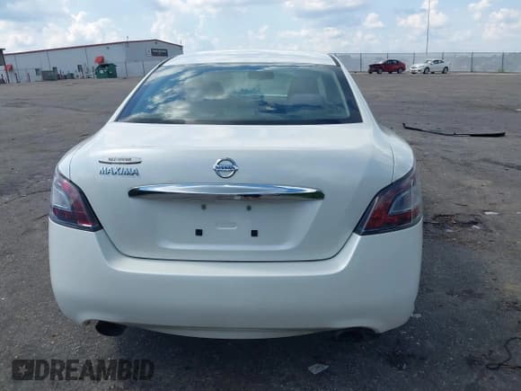✅ 2014 Nissan Maxima SV • VIN: 1N4AA5AP2EC443353 • Лот: 42538040. Опубликован ранее на IAAI с пробегом 174 615 миль. Бесплатный доступ к архиву аукционных продаж из США и подробный отчёт об истории автомобиля на DreamBid. Изображение 17.