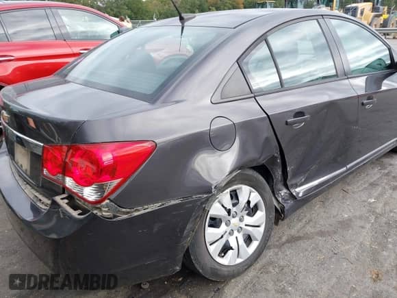 2014 Chevrolet Cruze LS с VIN 1G1PA5SH2E7201210, выставлен на аукционе IAAI как лот 43440112 с пробегом 115 284 миль миль и . История ставок и продаж доступна на DreamBid. Изображение 6.