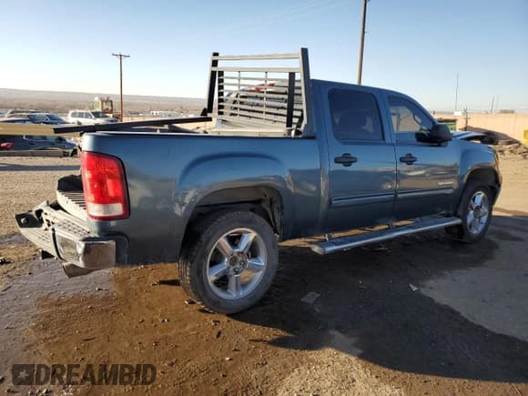✅ 2010 GMC Sierra 1500 • VIN: 3GTXKVE26AG101850 • Lot: 82770984. Wystawiony na Copart z przebiegiem 175 714 mil. Bezpłatny archiwum sprzedaży aukcyjnych z USA i szczegółowy raport historii pojazdu na DreamBid. Zdjęcie 3.