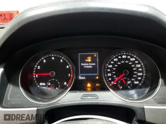 ✅ 2018 Volkswagen Atlas SE • VIN: 1V2PR2CAXJC538644 • Lot: 61592815. Wystawiony na Copart z przebiegiem 90 934 mil. Bezpłatny archiwum sprzedaży aukcyjnych z USA i szczegółowy raport historii pojazdu na DreamBid. Zdjęcie 9.